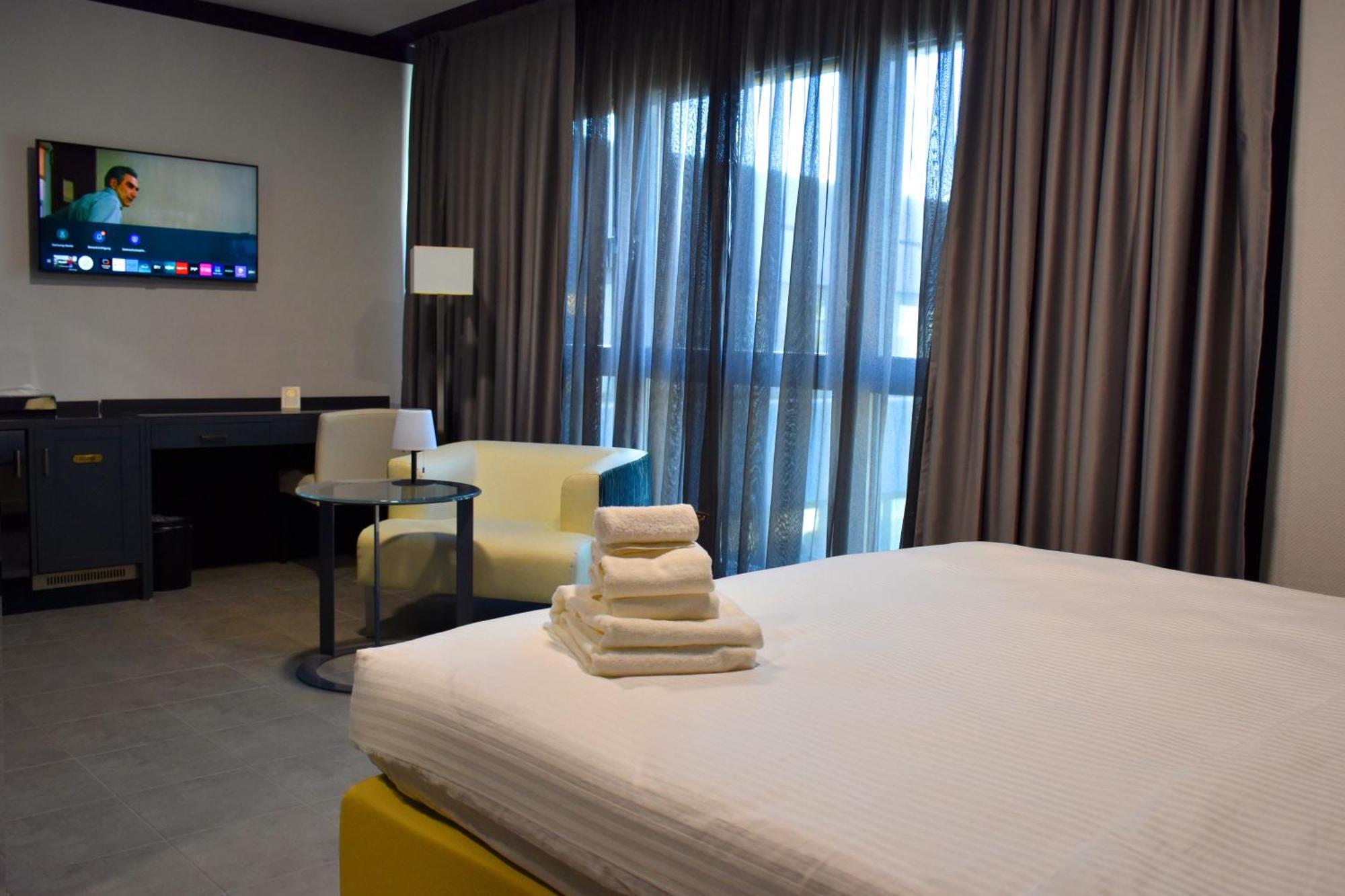 Tibet Hotel Am Airport Duesseldorf-Ratingen Eksteriør billede